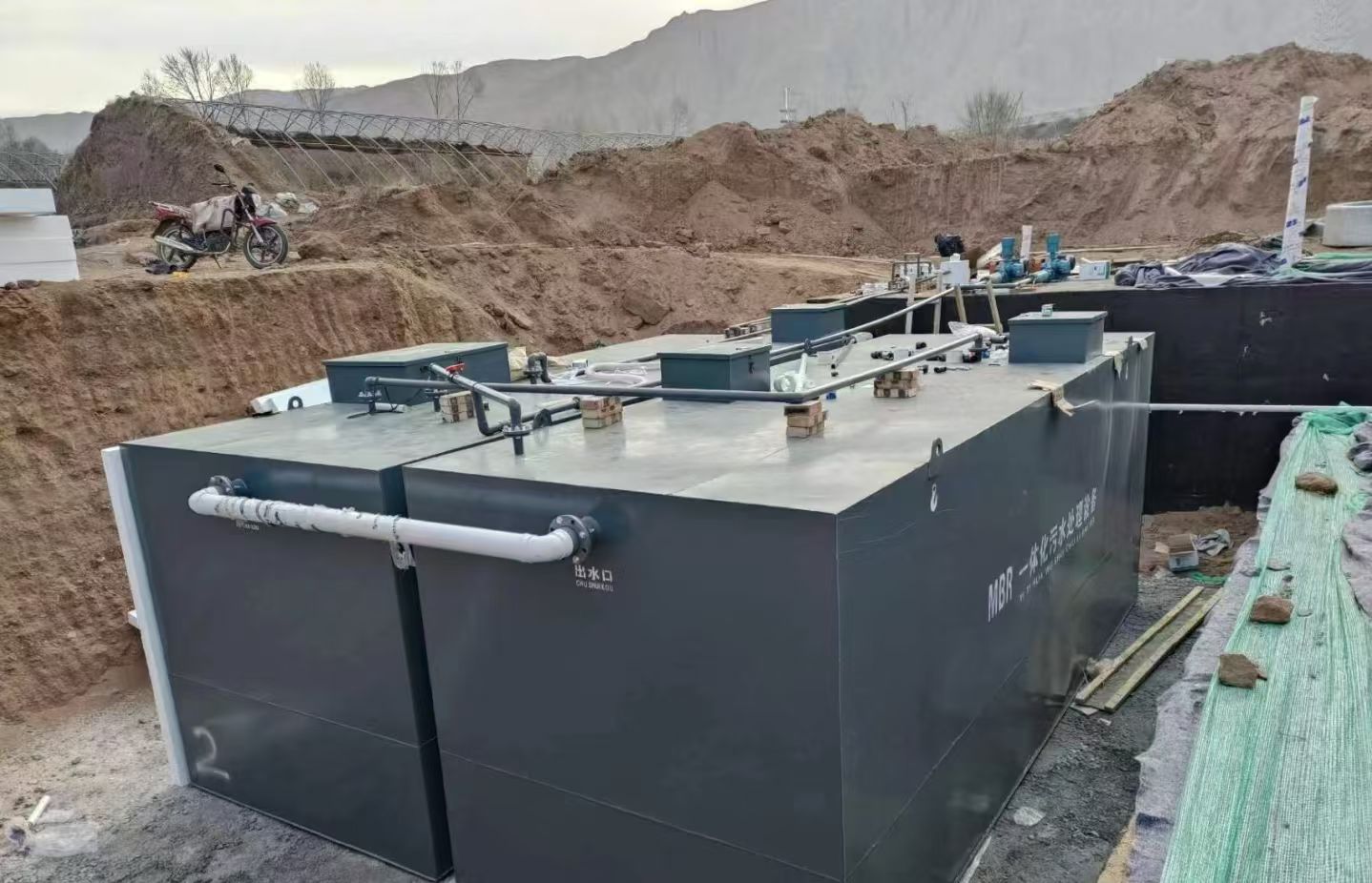 东兴MBR一体化污水处理设备